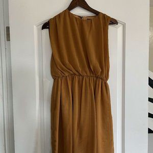 Theme Goldish/Brown short dress